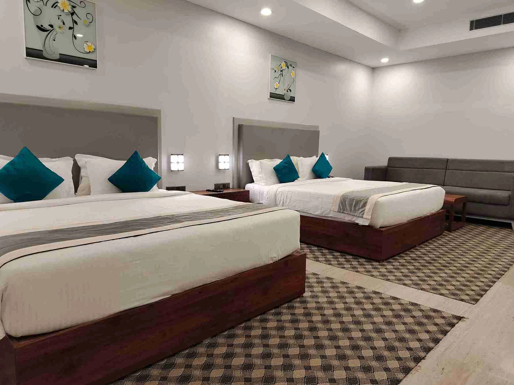 P ROOMS_6_11zon.webp